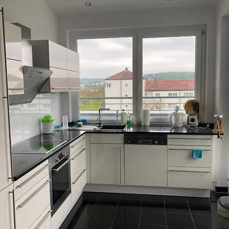 Apartament Mit Balkon In Neuer, Heller Penthouse