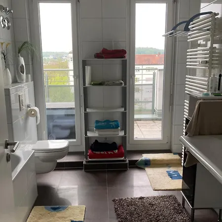 Apartament Mit Balkon In Neuer, Heller Penthouse Ratyzbona